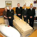 Unternehmen 5 Bild BEERDIGUNGSINSTITUT VELLEUER Soziales & Gesellschaft am Velbert NW