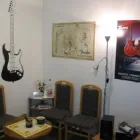 Unternehmen 6 Bild GITARRENSCHULE PAUL KÄSER Schulen & Fortbildung am Hilden NW