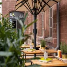 Unternehmen 8 Bild HANS IM GLÜCK BURGERGRILL & BAR Vegetarische Restaurants am Mannheim BW