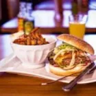 Unternehmen 16 Bild HENSEL BURGER Restaurant & Café am Hamburg HH