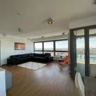 Unternehmen 36 Bild IRIS BAUMANN - IMMOBILIENMAKLER RHEINAUHAFEN KÖLN Raumausstatter, Innenausstatter am Köln NW