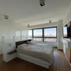 Unternehmen 57 Bild IRIS BAUMANN - IMMOBILIENMAKLER RHEINAUHAFEN KÖLN Raumausstatter, Innenausstatter am Köln NW