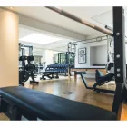 Unternehmen 2 Bild KÖRPERMANAGER ERIK RANDRIANARISOA Ärzte am Köln NW