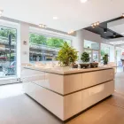 Unternehmen 17 Bild KÜCHEN KÖLN I DIOVO KÜCHEN GMBH I VENETA CUCINE Produktion und Vertrieb von Möbel, Innenausstattung am Köln NW