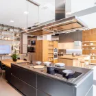 Unternehmen 3 Bild KÜCHEN KÖLN I DIOVO KÜCHEN GMBH I VENETA CUCINE Produktion und Vertrieb von Möbel, Innenausstattung am Köln NW