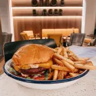 Unternehmen 33 Bild OTTO'S BURGER KÖLN Restaurant & Café am Köln NW