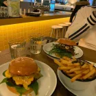 Unternehmen 40 Bild OTTO'S BURGER KÖLN Restaurant & Café am Köln NW