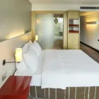 Unternehmen 3 Bild RADISSON BLU MEDIA HARBOUR HOTEL, DÜSSELDORF Restaurant & Café am Düsseldorf NW