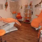 Unternehmen 7 Bild REVOLUTION-BEAUTY RESORT Maniküresalons am Solingen NW