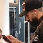 Unternehmen 33 Bild SALON BAYAR BARBERSHOP Kosmetik, Körperpflege-Dienstleistungen am Köln NW