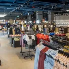 Unternehmen 5 Bild SPORTSCHECK HAMBURG-ALTSTADT Textil, Bekleidung Einzelhandel am Hamburg – Altstadt HH