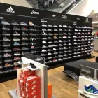 Unternehmen 3 Bild SPORTSCHECK STUTTGART Textil, Bekleidung Einzelhandel am Stuttgart BW