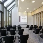 Unternehmen 7 Bild WEINSTUBE HILTON RESTAURANT Weinstuben am Mainz RP