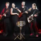 Unternehmen 7 Bild YELLOW TIMES Musiker am Berlin BE