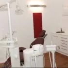 Unternehmen 1 Bild ZAHNARZTPRAXIS AM ZOO ZAHNÄRZTIN SAYEH DAEI-REZAEE Ärzte am Köln NW