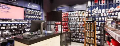 Unternehmen 3 Bild ABHOLSTATION POLO MOTORRAD STORE ESSEN Textil, Bekleidung Einzelhandel am Essen NW