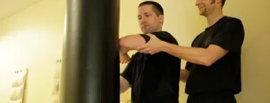 Unternehmen 5 Bild AKADEMIE FÜR KAMPFKUNST UND BEWEGUNG Sprachschulen, Fremdspracheninstitute am Solingen NW