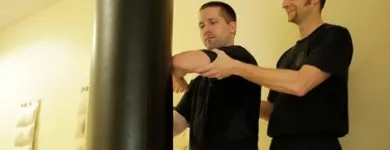 Unternehmen 7 Bild AKADEMIE FÜR KAMPFKUNST UND BEWEGUNG Sprachschulen, Fremdspracheninstitute am Solingen NW