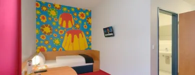 Unternehmen 1 Bild B&B HOTEL BIELEFELD Reisen am Bielefeld NW