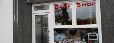 Unternehmen 3 Bild BARF-SHOP KÖLN Kaufhäuser am Köln NW