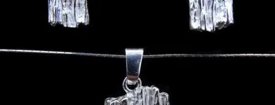 Unternehmen 7 Bild CRYSTALSKI BY AMBROZINSKI Schmuck & Accessoires am Stuttgart BW