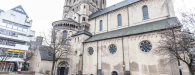 Unternehmen 2 Bild ENTDECKUNGSTOUREN - KÖLN ENTDECKEN MIT STEFAN CONÉE Touristeninformation am Köln NW