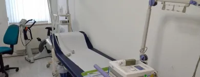 Unternehmen 1 Bild FRAU DR. MED. NASRIN OPPERSKALSKI Ärzte am Remscheid NW