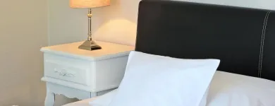 Unternehmen 15 Bild HOTEL SCHNELLENBURG Restaurant & Café am Düsseldorf NW