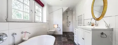 Unternehmen 34 Bild IRIS BAUMANN - IMMOBILIENMAKLER RHEINAUHAFEN KÖLN Raumausstatter, Innenausstatter am Köln NW