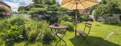 Unternehmen 43 Bild IRIS BAUMANN - IMMOBILIENMAKLER RHEINAUHAFEN KÖLN Raumausstatter, Innenausstatter am Köln NW