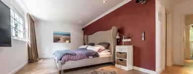 Unternehmen 61 Bild IRIS BAUMANN - IMMOBILIENMAKLER RHEINAUHAFEN KÖLN Raumausstatter, Innenausstatter am Köln NW