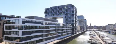 Unternehmen 65 Bild IRIS BAUMANN - IMMOBILIENMAKLER RHEINAUHAFEN KÖLN Raumausstatter, Innenausstatter am Köln NW