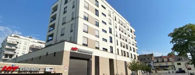 Unternehmen 71 Bild IRIS BAUMANN - IMMOBILIENMAKLER RHEINAUHAFEN KÖLN Raumausstatter, Innenausstatter am Köln NW
