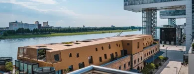 Unternehmen 93 Bild IRIS BAUMANN - IMMOBILIENMAKLER RHEINAUHAFEN KÖLN Raumausstatter, Innenausstatter am Köln NW