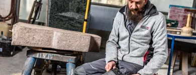 Unternehmen 8 Bild KNEETEK KLAUS BACHMANN SCHUTZBEKLEIDUNG KÖLN Produktion und Vertrieb von Textil/Bekleidung am Köln NW