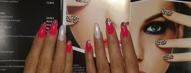 Unternehmen 6 Bild LET`S BEAUTY Massageinstitute am Düsseldorf NW