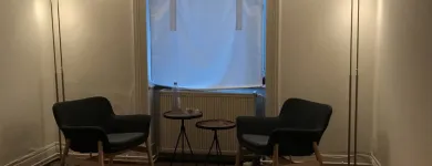 Unternehmen 2 Bild LIBERATION & HEALING - CAPRICE B. ENNULAT / STEFF HUBER Ärzte am Wiesbaden HE