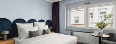 Unternehmen 1 Bild NUMA | ARTOL ROOMS & APARTMENTS Reisen am Düsseldorf NW