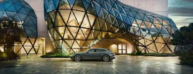 Unternehmen 4 Bild PORSCHE ZENTRUM WIESBADEN Kfz und Fahrrad Handel und Hersteller am Wiesbaden HE