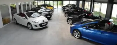 Unternehmen 3 Bild REFFGEN & SCHMUCK AUTOMOBILE GMBH Kfz und Fahrrad Handel und Hersteller am Mannheim BW