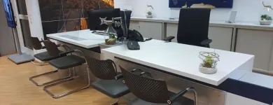Unternehmen 9 Bild REISEBÜRO SCHNIEWIND LUFTHANSA CITY CENTER Reiseunternehmen, Verkehrsbetrieb am Köln NW