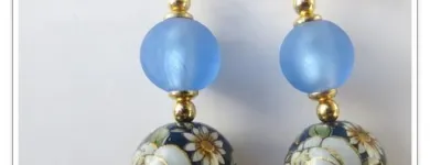 Unternehmen 13 Bild SCHMUCK AUF DEN LEIB GEFÄDELT ALTENA BIRGIT SCHMIDT Uhren Versand am Altena NW