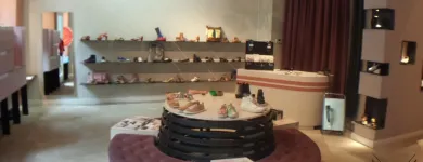 Unternehmen 3 Bild SCHUHBAR BERLIN SCHUHLADEN Schuhe Einzelhandel am Berlin BE