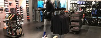 Unternehmen 7 Bild SPORTSCHECK KÖLN Textil, Bekleidung Einzelhandel am Köln NW