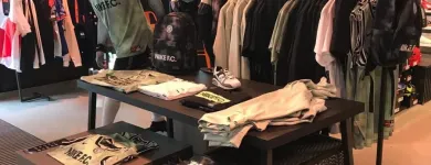 Unternehmen 10 Bild SPORTSCHECK KÖLN Textil, Bekleidung Einzelhandel am Köln NW