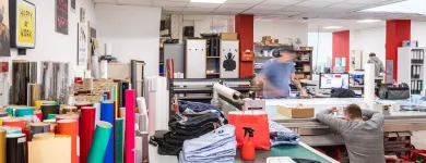 Unternehmen 33 Bild WERBE-WERKSTATT BEATE STANEK - DIGITALDRUCK & STICKEREI KÖLN Werbung am Köln NW