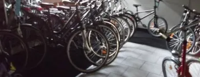 Unternehmen 7 Bild ZWEIRAD LUFTI SCHOTTKE Kfz und Fahrrad Handel und Hersteller am Düsseldorf NW