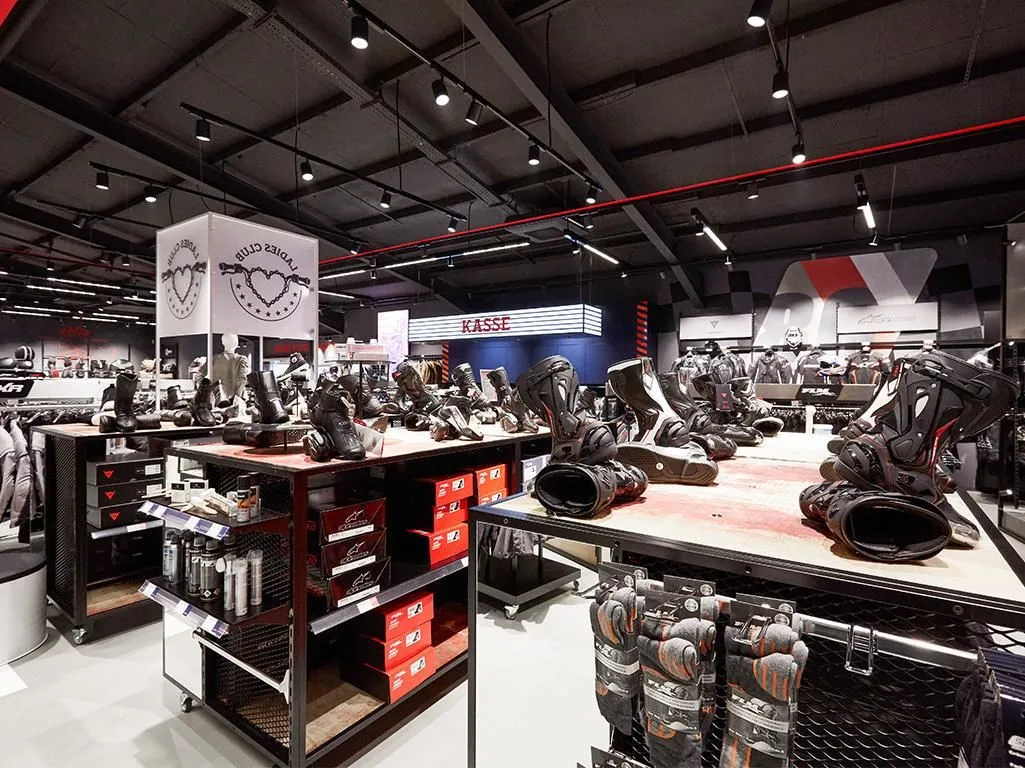 Unternehmen 5 Bild ABHOLSTATION POLO MOTORRAD STORE ESSEN