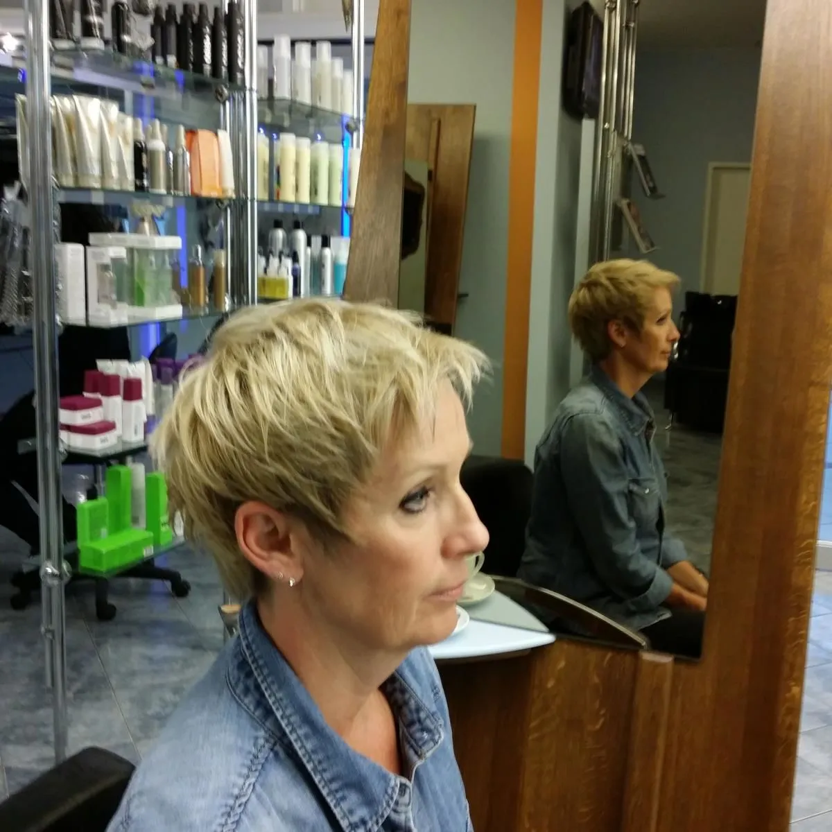 Unternehmen 4 Bild DZMIZTRY HILL FRISEUR