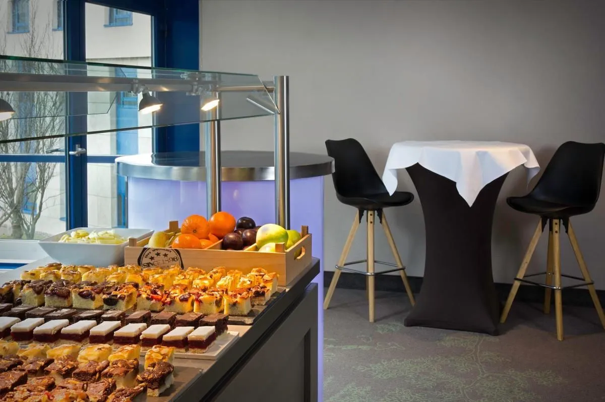 Unternehmen 42 Bild HOLIDAY INN STUTTGART